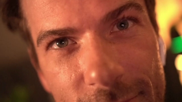 Charlieonline  29-09-2021 video spanks